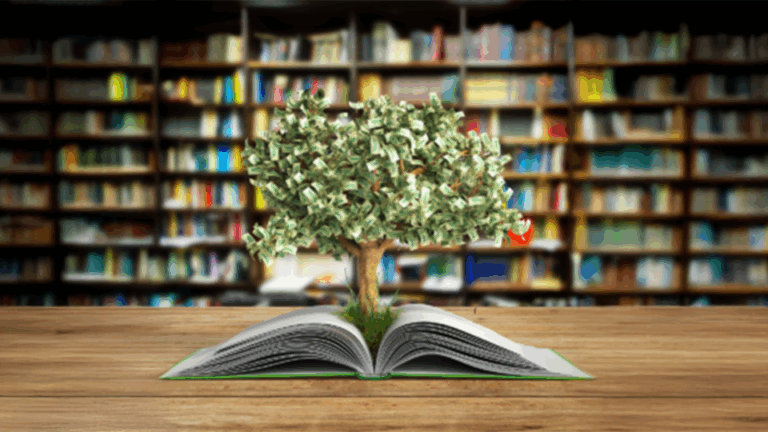 Read more about the article Taking up the Challenges and Opportunities of Public Scholarship:  Literacy Scholars Engaging with Communities