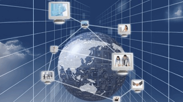 Read more about the article Social Media, Social Capital, and the Civic Participation of College Students