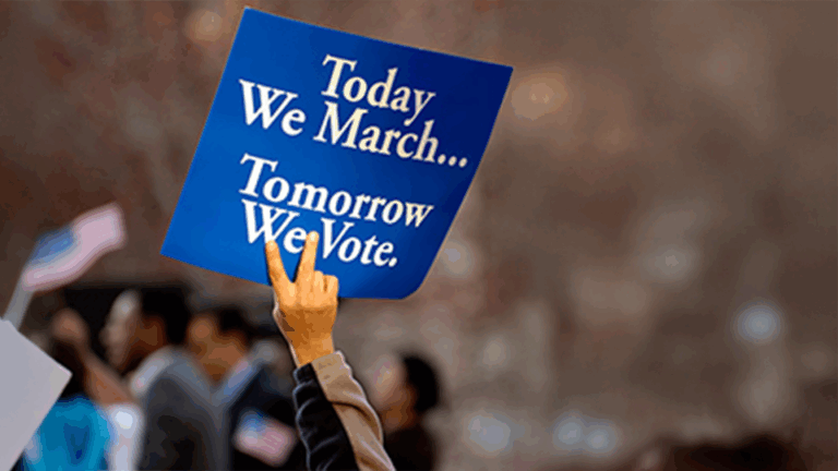 Read more about the article Memories of College Activism in an Undocumented Student Support Group